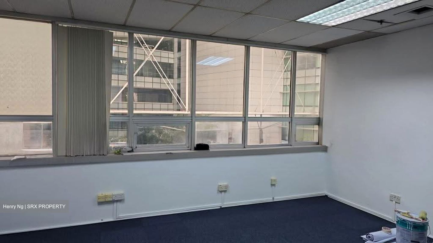 North Bridge Centre (D7), Office #635874201